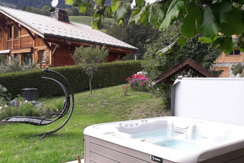 A4 Km De Megeve Tres Joli Studio Avec Jacuzzi ,Vue Sur Les Montagnes Au Calme Праз-Сур-Арлы Экстерьер фото