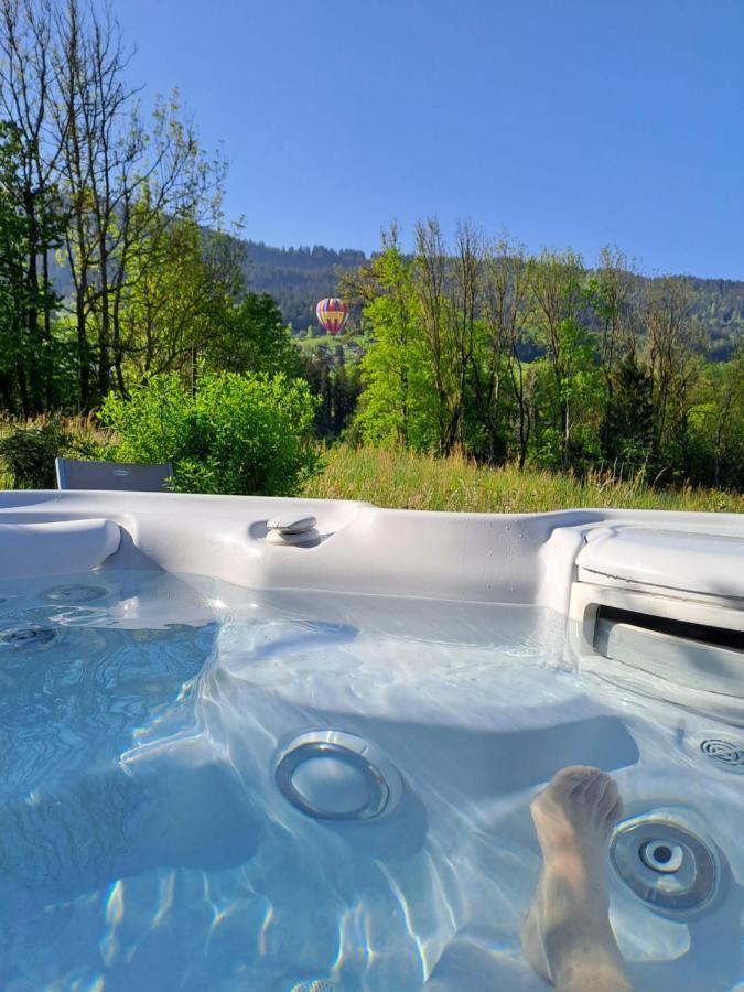 A4 Km De Megeve Tres Joli Studio Avec Jacuzzi ,Vue Sur Les Montagnes Au Calme Праз-Сур-Арлы Экстерьер фото