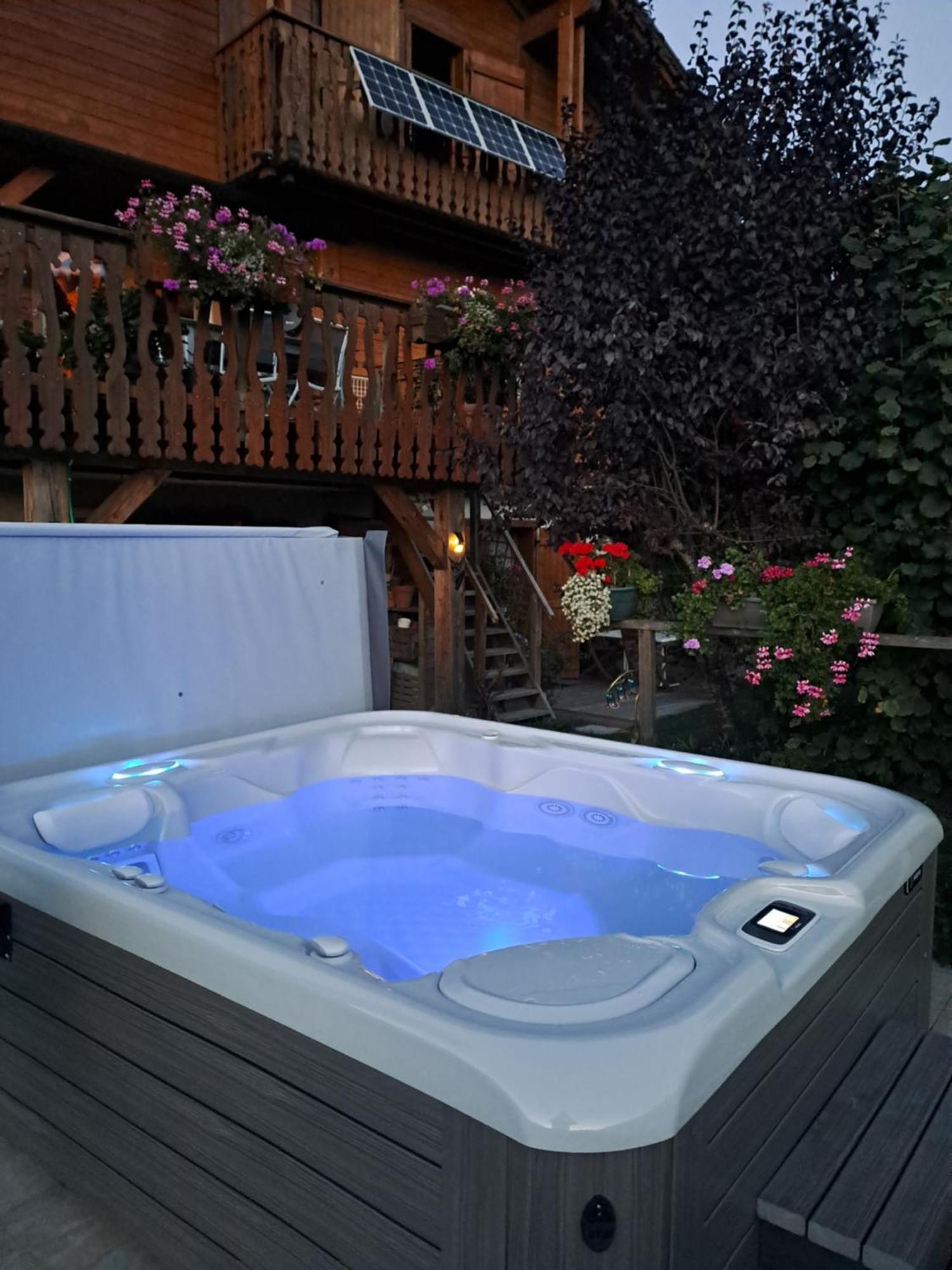 A4 Km De Megeve Tres Joli Studio Avec Jacuzzi ,Vue Sur Les Montagnes Au Calme Праз-Сур-Арлы Экстерьер фото